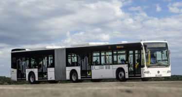 Λεωφορεία της Mercedes φτάνουν στην Πολωνία
