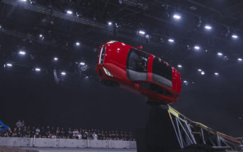 Ρεκόρ Γκίνες για τη νέα Jaguar E-Pace (video)