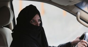 Άρση της απαγόρευσης οδήγησης για τις γυναίκες στη Σαουδική Αραβία