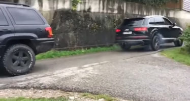 Μπρα ντε φερ ανάμεσα σε Audi SQ7 και Jeep Grand Cherokee (video)