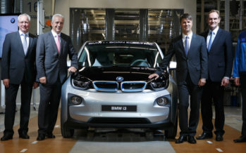 Η BMW γιορτάζει την παραγωγή 100.000 i3