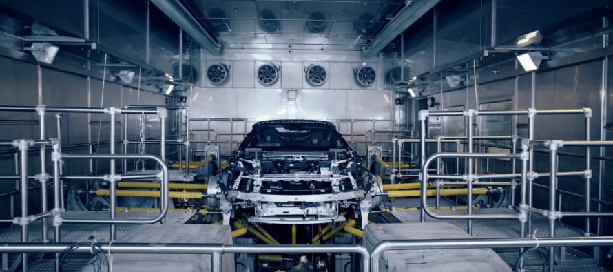 Η συναρμολόγηση του νέου BMW i8 Roadster  (video)