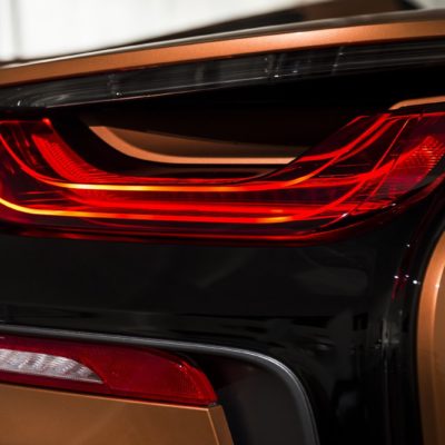 2019-BMW-i8-Roadster-Coupe-24