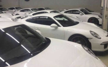 Με 2,4 εκατομμύρια ευρώ αγοράζεις δεκαοκτώ Porsche 911 GT3
