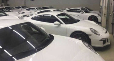 Με 2,4 εκατομμύρια ευρώ αγοράζεις δεκαοκτώ Porsche 911 GT3