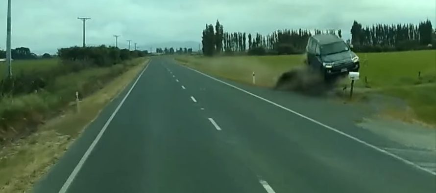 Άλμα στον αέρα για ένα SUV (video)