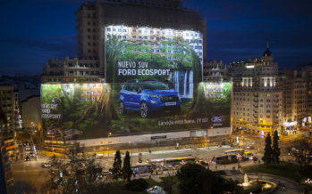 Ρεκόρ Γκίνες στη Ford για τη μεγαλύτερη διαφημιστική αφίσα (video)