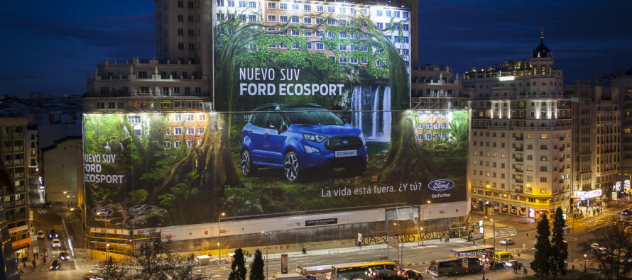 Ρεκόρ Γκίνες στη Ford για τη μεγαλύτερη διαφημιστική αφίσα (video)