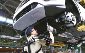 Πώς οι εργαζόμενοι της Ford αποκτούν επιπλέον δύναμη; (video)