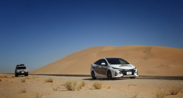 Το Toyota Prius PHV διέσχισε την έρημο της Σαχάρας