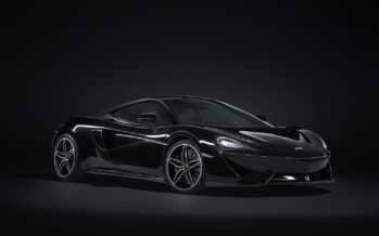 Όλα μαύρα για αυτή την McLaren 570GT