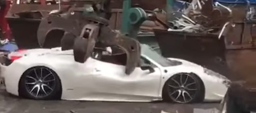 Τι οδήγησε στην καταστροφή αυτής της Ferrari 458 Spider; (video)