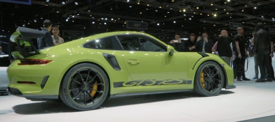 Πόσο ταχύτερη είναι η ανανεωμένη Porsche 911 GT3 RS; (video)