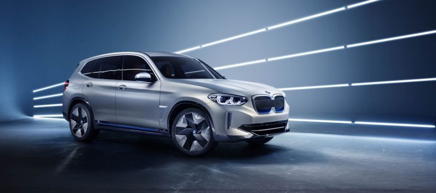 Πλησιάζει η πρώτη αμιγώς ηλεκτροκίνητη BMW (video)