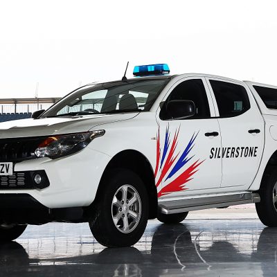 -Mitsubishi-L200-lines-up-for-a-starring-role