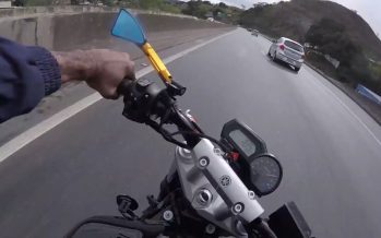 Έπεσε από μοτοσικλέτα με 185 χλμ./ώρα και σώθηκε (video)