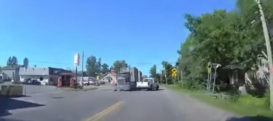 Γλύτωσε για λίγα χιλιοστά σύγκρουση με φορτηγό (video)