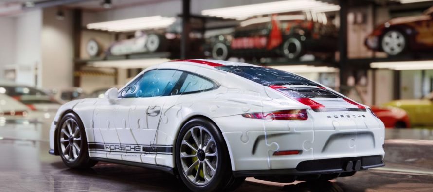 Η Porsche 911 R τώρα και σε τρισδιάστατο παζλ