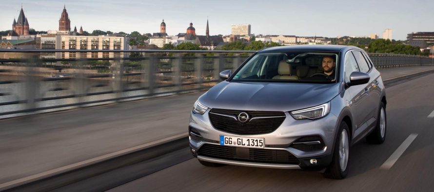 Με 180 ίππους ο νέος βενζινοκινητήρας του Opel Grandland X