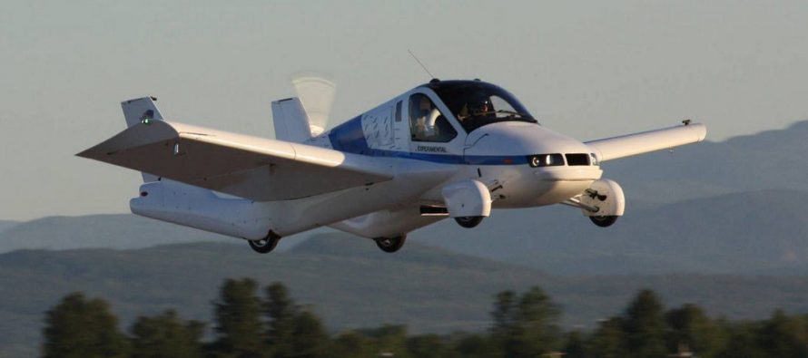 Το πρώτο ιπτάμενο αυτοκίνητο κοστίζει σχεδόν 242.000 ευρώ
