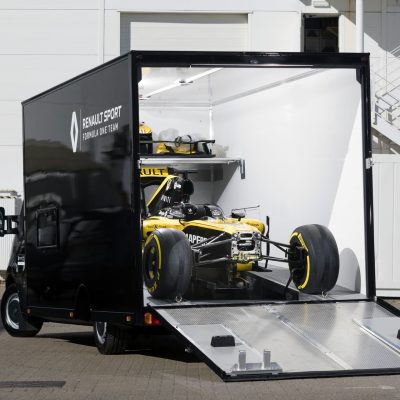 21c709a3-renault_master_conversion_scores_points_with_renault_sport_formula_one_team-15013-copy_1