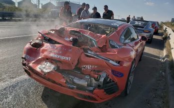 Καταστράφηκαν σε αγώνα μια McLaren και μια Porsche