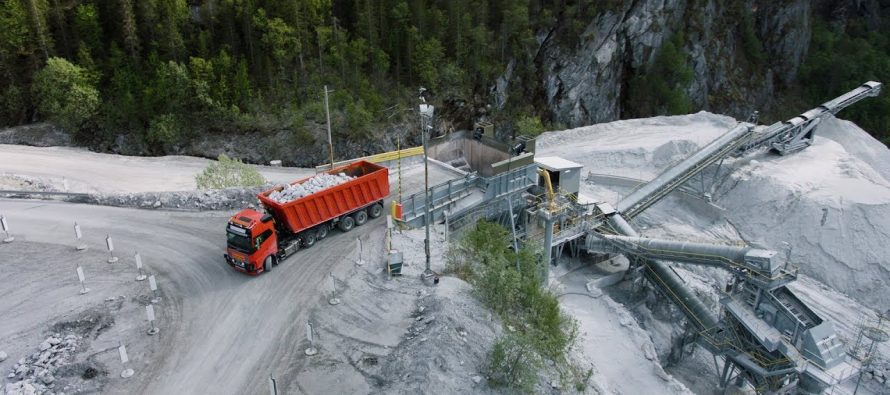 Αυτόνομο φορτηγό Volvo θα κινείται χωρίς οδηγό σε ορυχείο (video)
