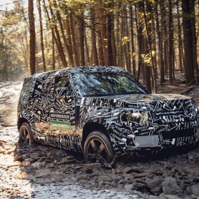 744c0033-all-new-land-rover-defender-test-prototype-4 (1)