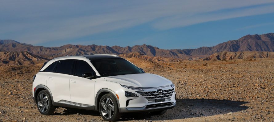 Αγόρασε το πρώτο υδρογονοκίνητο Hyundai NEXO