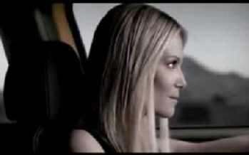 Όταν η Βίκυ Καγιά διαφήμιζε τη Lancia Ypsilon (video)