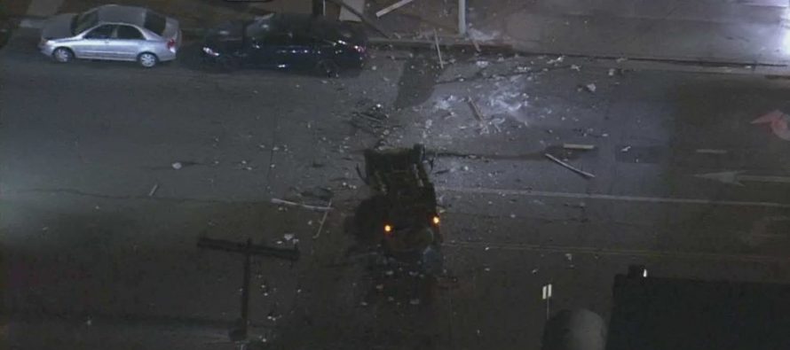 Από τον τρίτο όροφο έπεσε μια Mercedes G-Class (video)