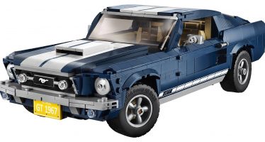 1.470 τουβλάκια Lego συνθέτουν το Ford Mustang