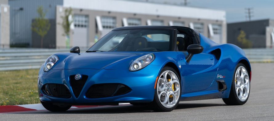 Βέρα Ιταλίδα η Alfa Romeo 4C Spider στη νέα της έκδοση