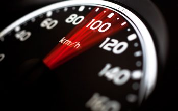 Το Φεβρουάριο καταγράφηκαν 1.960 παραβάσεις του ορίου ταχύτητας στην Ελλάδα