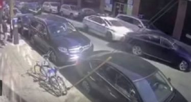Περιπολικό άρχισε να χτυπά ανεξέλεγκτα ένα Honda Accord (video)
