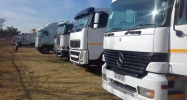 Μικρή άνοδος στις πωλήσεις καινούργιων φορτηγών το Μάρτιο στην Ελλάδα