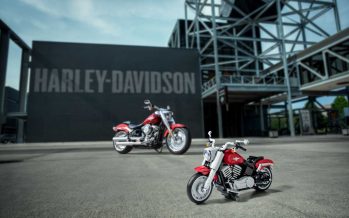 Η Harley-Davidson που έχει μήκος 33 εκατοστά (video)