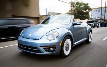 Η Volkswagen χάρισε ένα cabrio Beetle για ιατρικούς σκοπούς