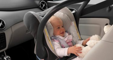 Έτσι η Mercedes νανουρίζει το μωρό σας (video)