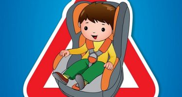 Η Τροχαία εντόπισε 100 παραβάσεις για μη ασφαλή μεταφορά παιδιών στο αυτοκίνητο