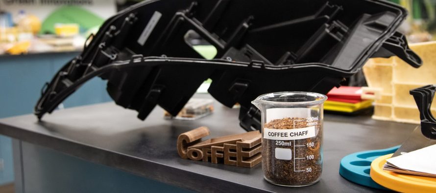 Εξαρτήματα αυτοκινήτων της Ford φτιαγμένα από κόκκους καφέ (video)