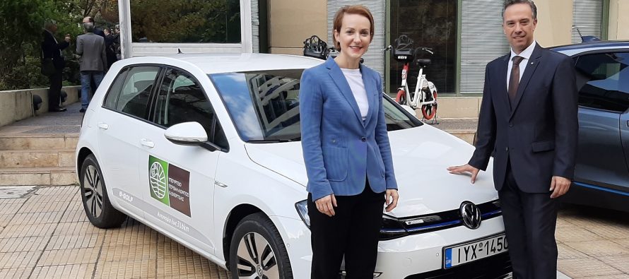 Το υπουργικό και ηλεκτροκίνητο Volkswagen e-Golf