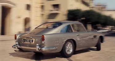 Η Aston Martin DB5 του Τζέιμς Μποντ κάνει donut ενώ πυροβολεί (video)