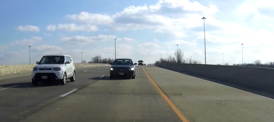 Δείτε αυτό το video και δε θα ξαναπιάσετε κινητό τηλέφωνο ενώ οδηγείτε