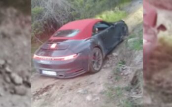 Κακομεταχειρίζεται μια Porsche στο βουνό (video)