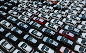 Μειωμένες κατά 80% οι πωλήσεις αυτοκινήτων στην Ελλάδα