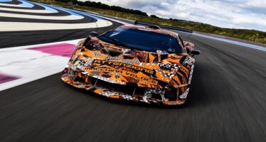 Νέα Lamborghini SCV12: Με τον ισχυρότερο ατμοσφαιρικό κινητήρα (video)