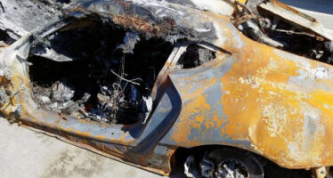 Πωλείται μια εντελώς καμένη Toyota Supra