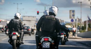 ΕΛ.ΑΣ.: Αύξηση περιπολιών με 9.000 αστυνομικούς στους δρόμους την περίοδο των γιορτών