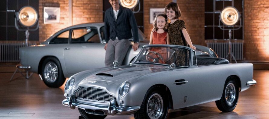 Μια Aston Martin για παιδιά και γονείς με πολύ χοντρό πορτοφόλι (video)